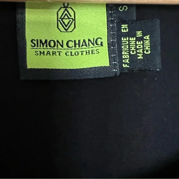 Simon Chang "Smart clothes" black woman’s shirt size small, slimming top - Picture 2 of 5